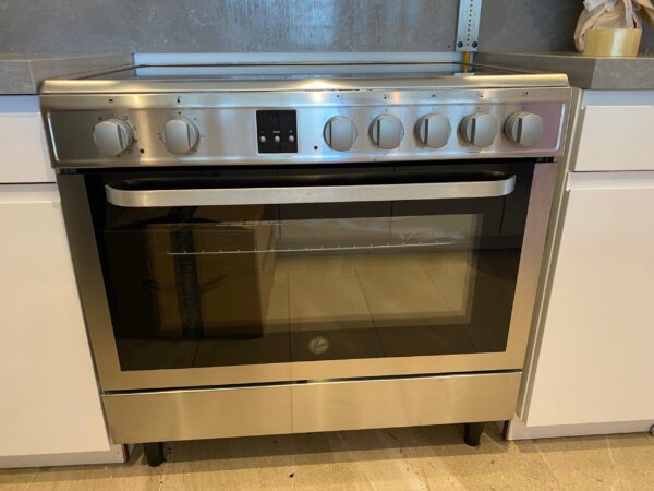 Electric Cooker Free Standing from Hoover