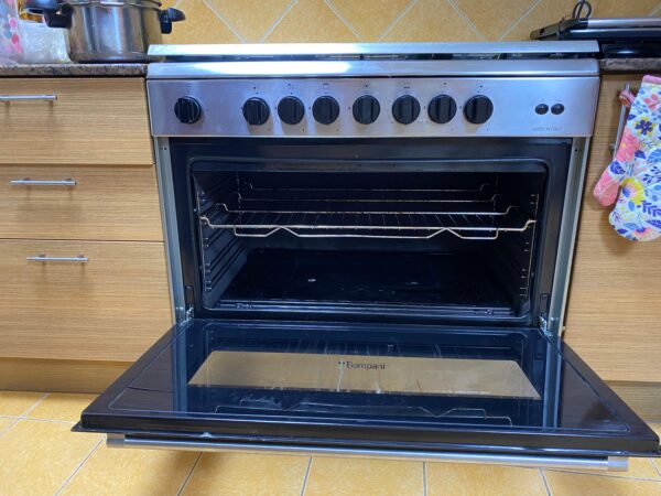 Gas Cooker Free Standing from Bompani - Image 4