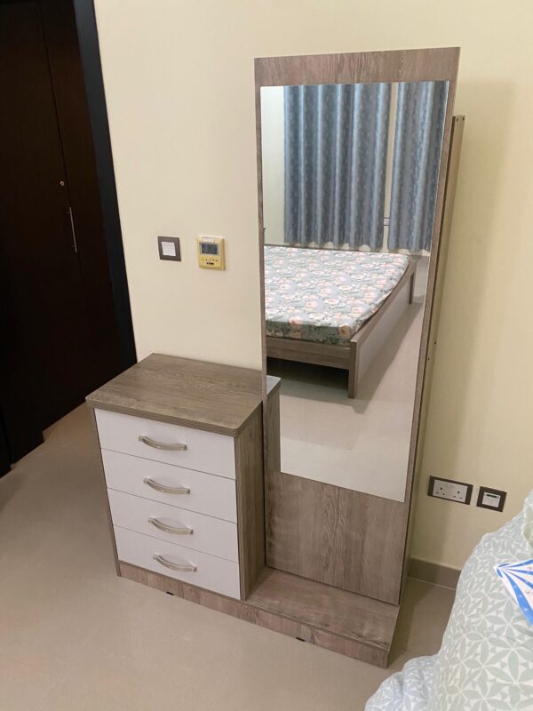 Bed Set King from Home Box - Image 9