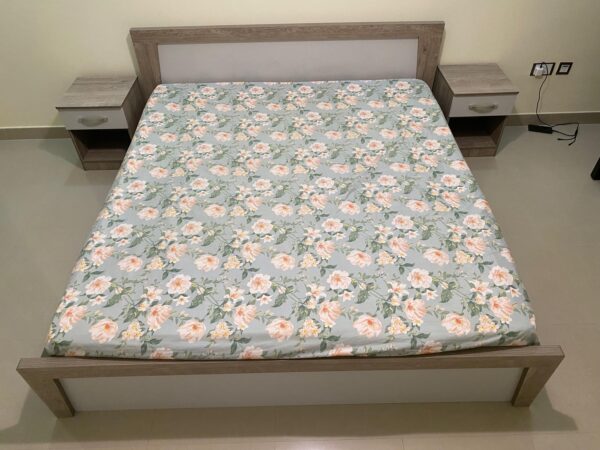 Bed Set King from Home Box - Image 2