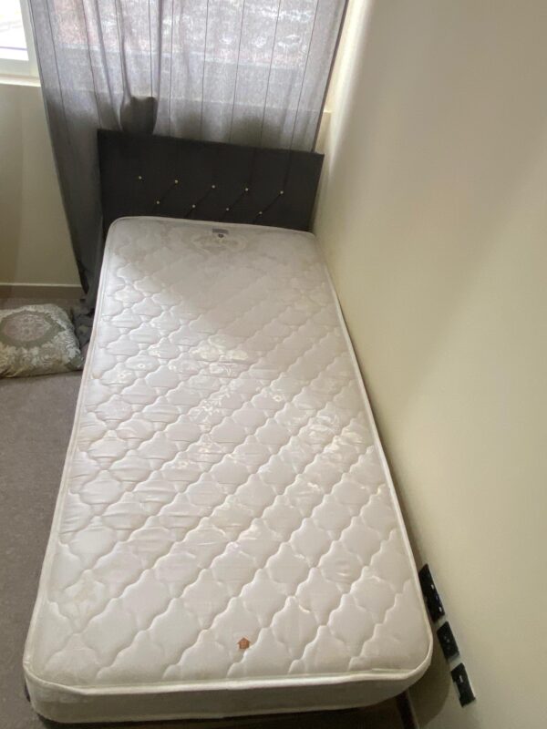 Single Bed with mattress from Danube - Image 4