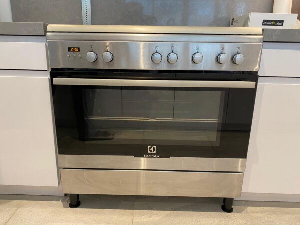 Gas Cooker Free Standing from Electrolux