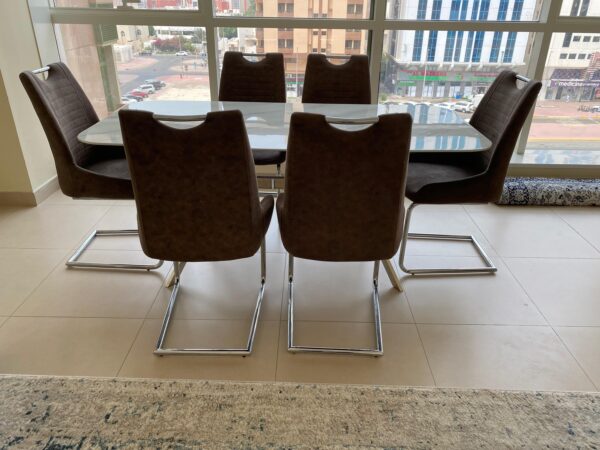 Dinning set with 6 Chair from Home Center - Image 10