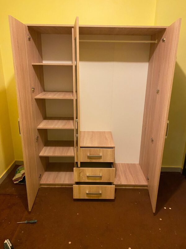 Wardrobe 3 Door from Home Center - Image 7