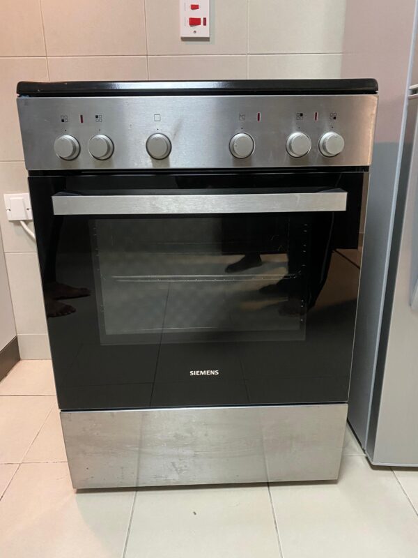 Cooker Electric Free Standing from Siemens - Image 3