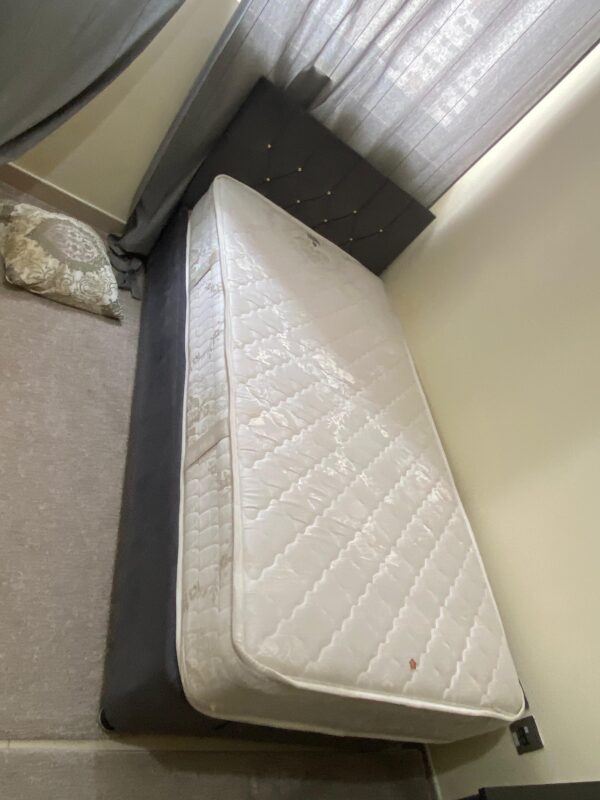 Single Bed with mattress from Danube - Image 5