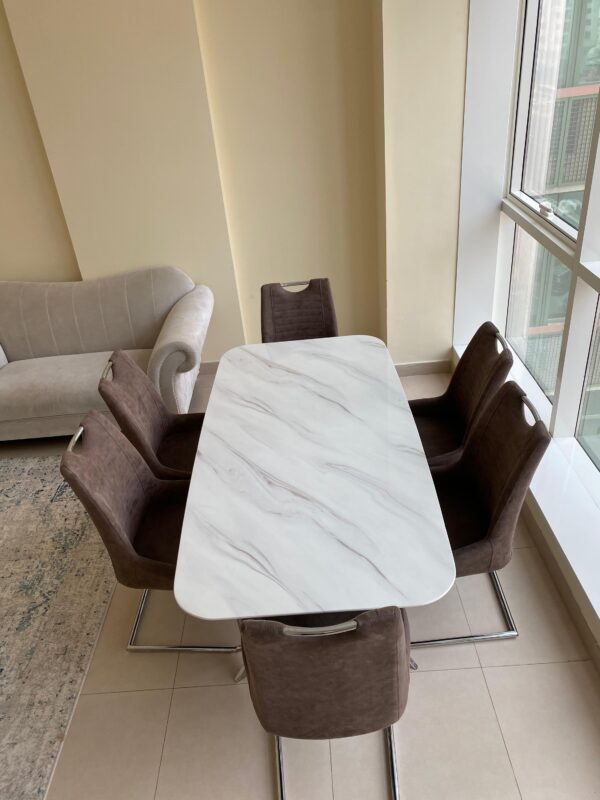 Dinning set with 6 Chair from Home Center - Image 8