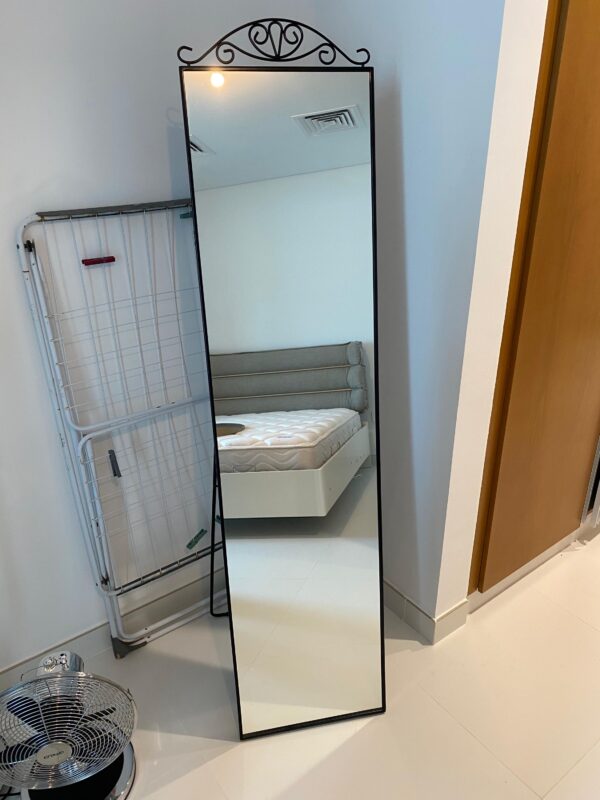 Mirror wall from Home Box