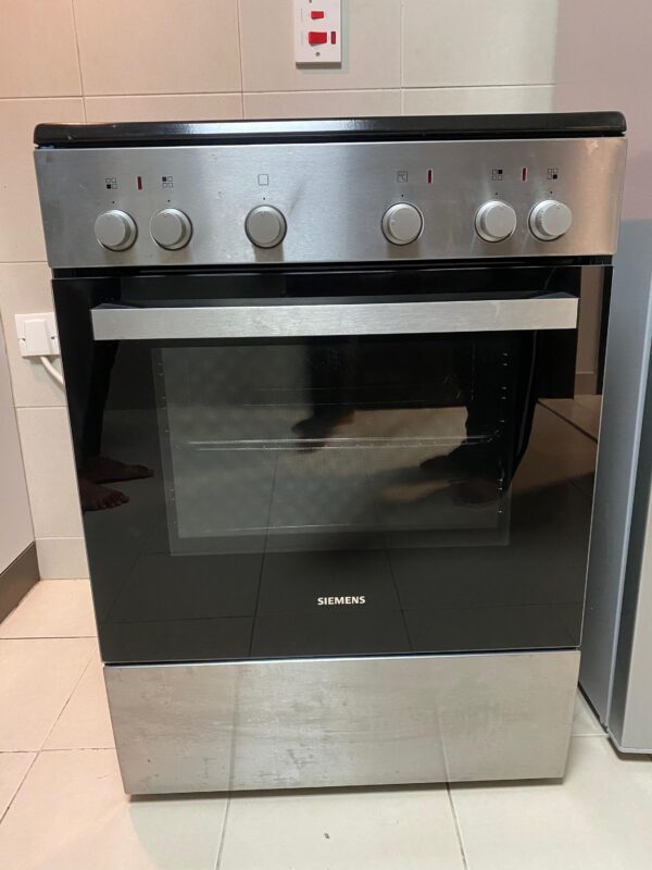 Cooker Electric Free Standing from Siemens - Image 2