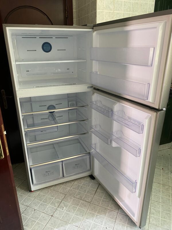 Top Mount Refrigerator From Samsung - Image 5