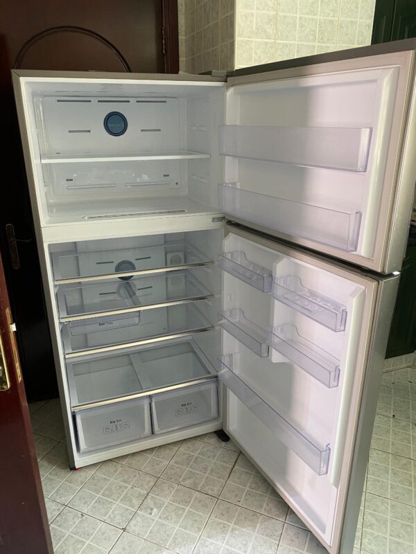 Top Mount Refrigerator From Samsung - Image 4