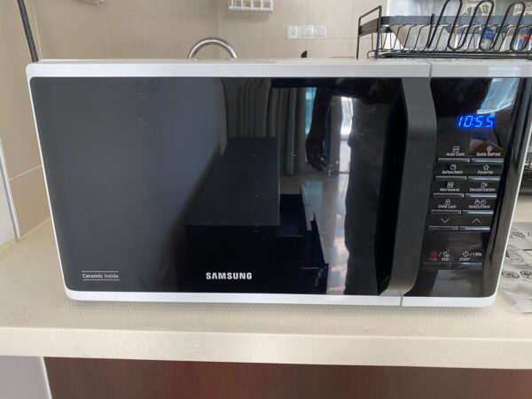 Samsung Microwave Oven - Image 2