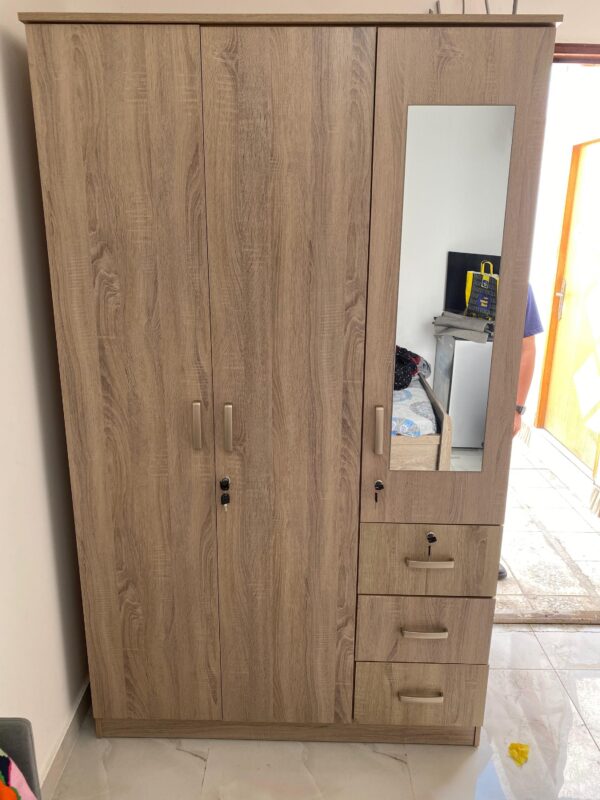 Wardrobe 3-Door, Home Center