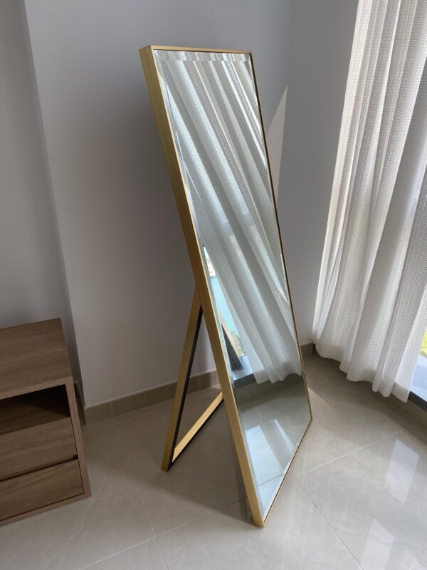 Standings Mirror, Ikea - Image 3